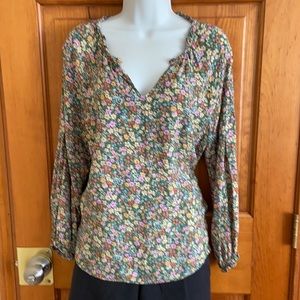 V Nick pretty floral print long sleeve shirt.